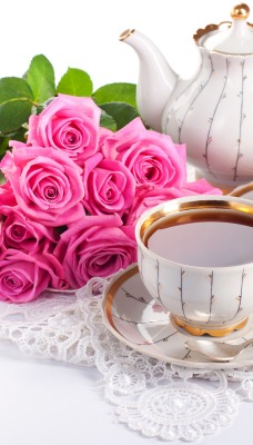 чай, пирожное, розы