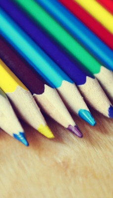 цветные карандаши доска