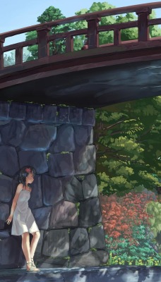 Девченка под мостом