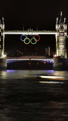Тауэрский мост с олимпийскими кольцами