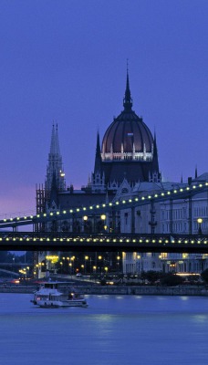 Chain Bridge, Budapest, Hungary