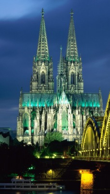 Cologne Cathedral and Hohenzollern Bridge, Cologne, Germany