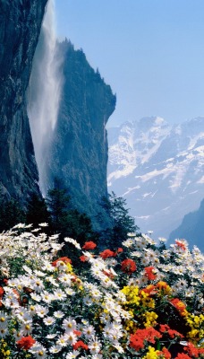 Staubbach Waterfall, Lauterbrunnen, Switzerland