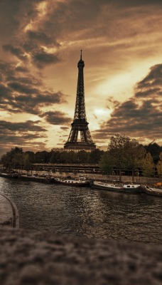 париж эйфелева башня река