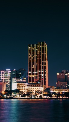 город ночь река небоскребы здания свет