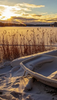 снег зима лодка озеро закат
