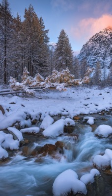 зима речка гора камни снег