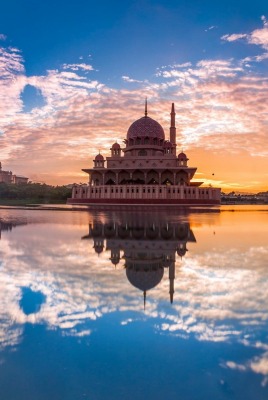 малайзия архитектура небо облака отражение