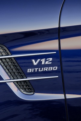 V12 biturbo