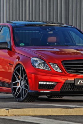 Mercedes-Benz E красный автомобиль red car