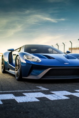 Ford GT старт дорога