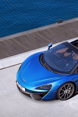 mclaren spider кабриолет спорткар вид сверху море