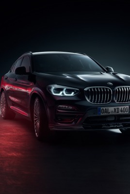 bmw кроссовер черный фон