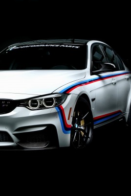 автомобиль bmw m5 белый