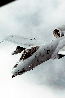 Военный самолет Fairchild Republic A-10 Thunderbolt USAF США ВВС