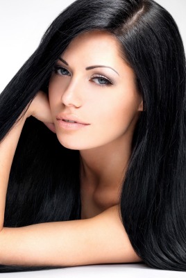 девушка черные волосы длинные волосы