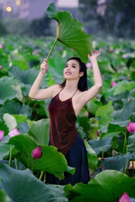 девушка вьетнам дождь лист