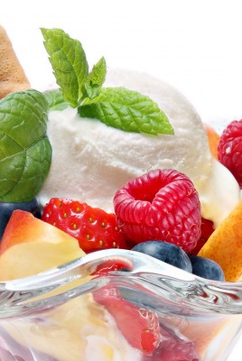 Мороженое ягоды фрукты