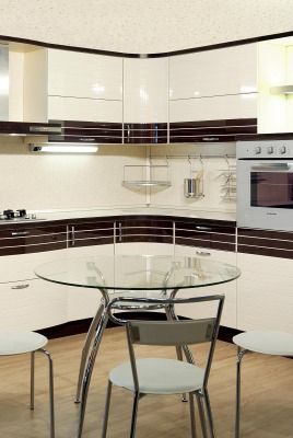 Белый коричневый кухня