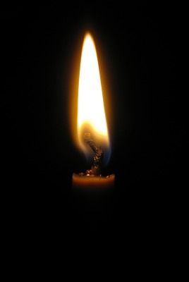 Догорающая свеча