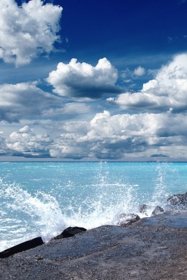 Море голубое волны пирс