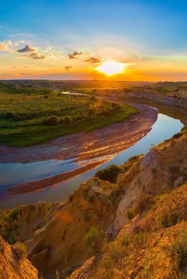 закат горы небо вода