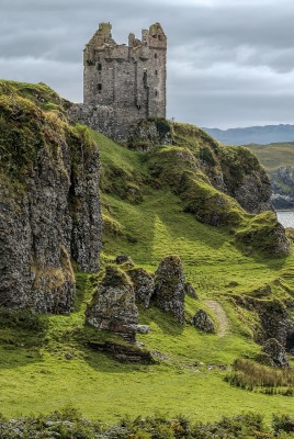 замок скалы крепость руины