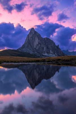 озеро горы отражение облака