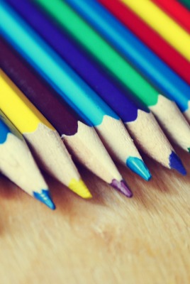 цветные карандаши доска