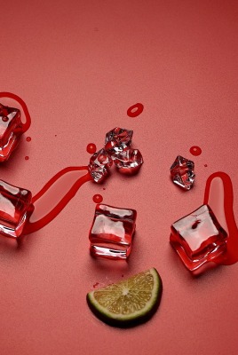 лед красный фон стакан