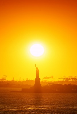 нью-йорк статуя свободы рассвет