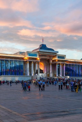 монголия улан-батор площадь толпа дворец