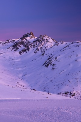 холмы горы снег зима на закате сумерки