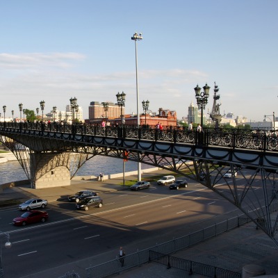 Мост через Москва реку