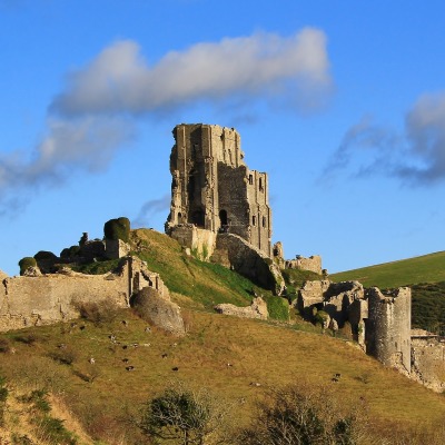 руины замок склон холм