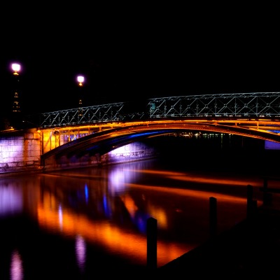 мост ночь подсветка река огни