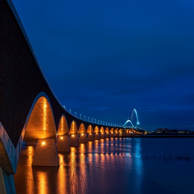 мост подсветка вечер река