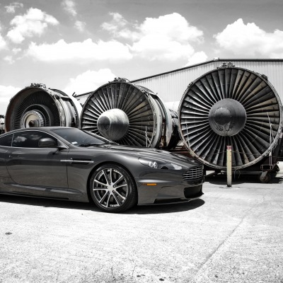 Aston Martin с реактивными двигателями