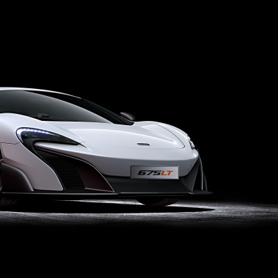 McLaren черный фон