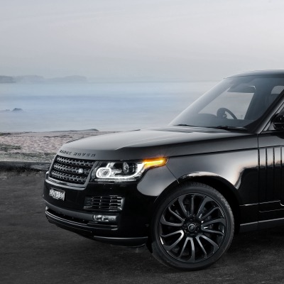 Range Rover джип дорога море