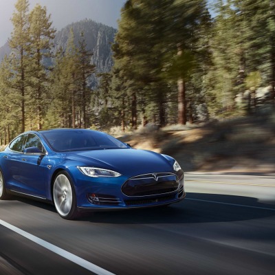 Tesla Model S дорога природа