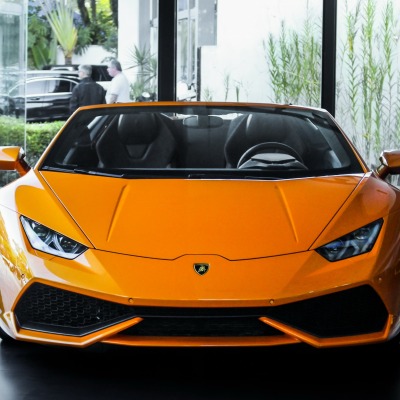 lamborghini huracan спорткар здание