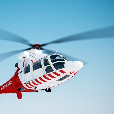 вертолет медицинский скорая помощь лопасти полет