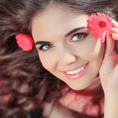 девушка цветок лицо улыбка
