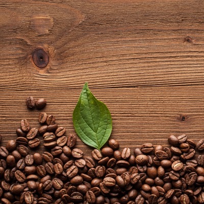 кофе зерна доски лист