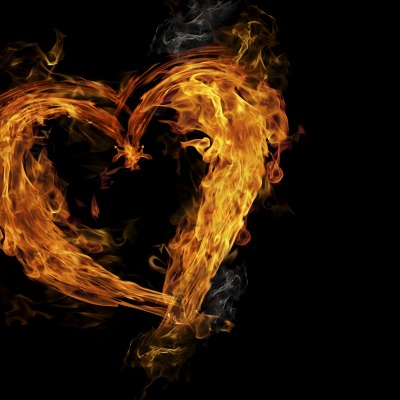сердце любовь огонь черный фон