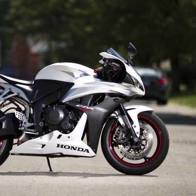 белый мотоциклы Honda