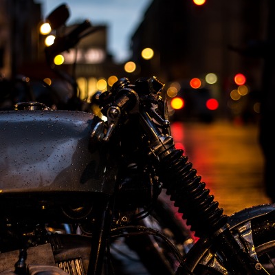 мотоцикл город огни ночь