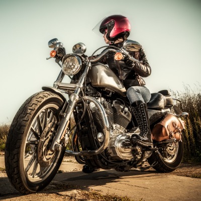 мотоцикл девушка шлем