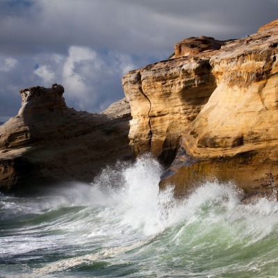 природа скалы волна море